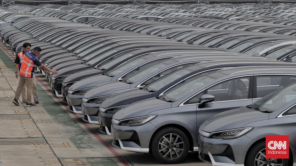 Menperin Bertemu Menkeu Bicarakan Insentif Motor-Mobil Listrik