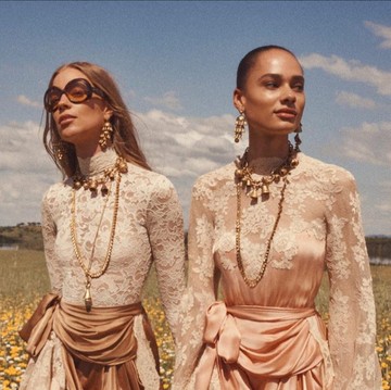 Dulu Identik dengan Nenek-nenek, Mengapa Kini Rajutan dan Bordir Jadi Tren di Kalangan Gen Z?