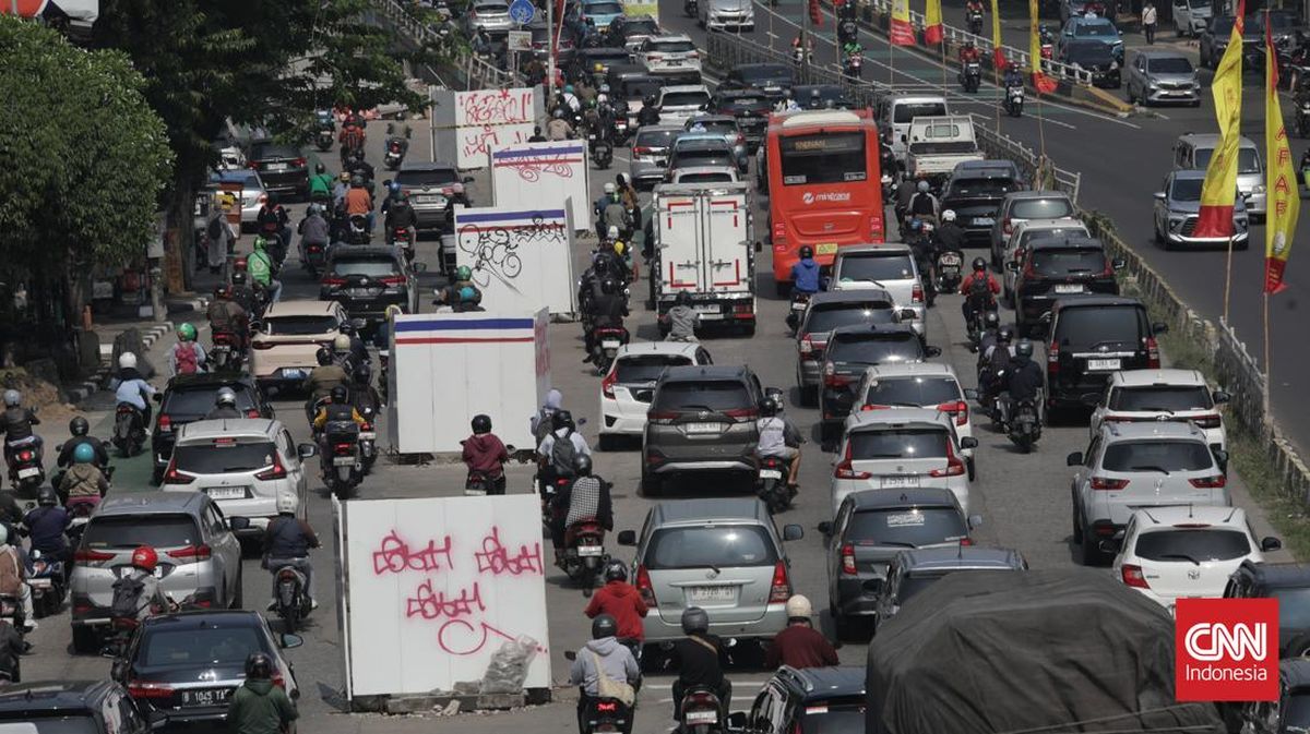 Cara Mengemudi Irit BBM di Tengah Gangguan Pasokan Minyak