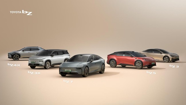 Toyota bZ3X memiliki panjang 4.600 mm, lebar 1.850 mm, tinggi 1.645 mm, serta wheelbase 2.765 mm.