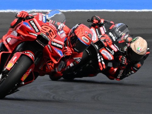 Kalah di MotoGP San Marino, Bezzecchi Simpan Dendam ke Marc Marquez