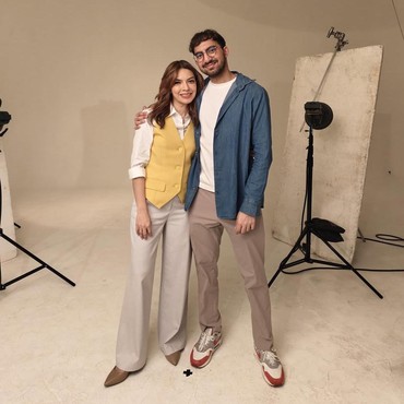 Ucapan Menyentuh Izzat Assegaf Anak Najwa Shihab untuk Ulang Tahun Ibunda