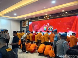 Polisi Periksa HP Tersangka Dalami Aktor Intelektual Demo Ricuh di Makassar