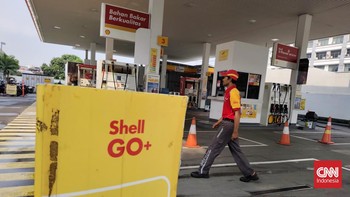 FOTO: Pasokan BBM Tersendat, Shell Lakukan Penyesuaian Operasional