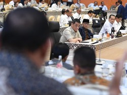 Komisi V DPR-Kemendes Sepakat Bebaskan Desa-Lahan Transmigrasi dari Kawasan Hutan