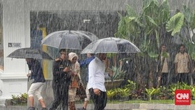 Isu Reshuffle Kabinet, Mantan Wakapolri Ahmad Dofiri Tiba di Istana 