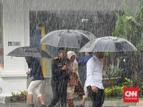 Isu Reshuffle Kabinet, Mantan Wakapolri Ahmad Dofiri Tiba di Istana 