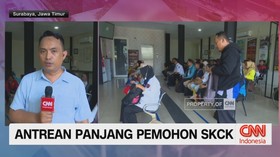 VIDEO: Antrean Panjang Pemohon SKCK di Surabaya