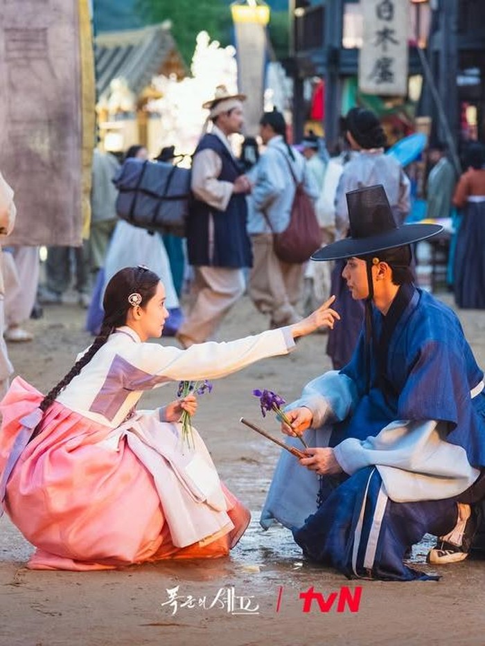 Dirilis perdana pada 23 Agustus 2025 dan kini masih berstatus on-going atau sedang tayang, Bon Appetit, Your Majesty merupakan drama Korea rom-com dengan unsur sageuk sekaligus time-travel.