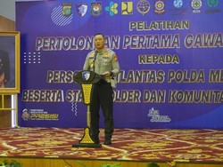 Ditlantas Polda Metro Latih Ratusan Ojol Pertolongan Pertama Gawat Darurat