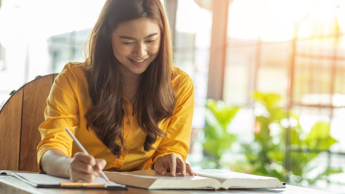 15 Contoh Soal TKA Bahasa Inggris SMA 2025 dan Kunci Jawabannya