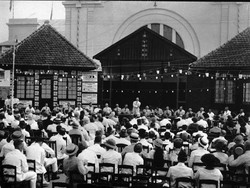 Jaarbeurs dan Keseruan Bazar Malam di Bandung