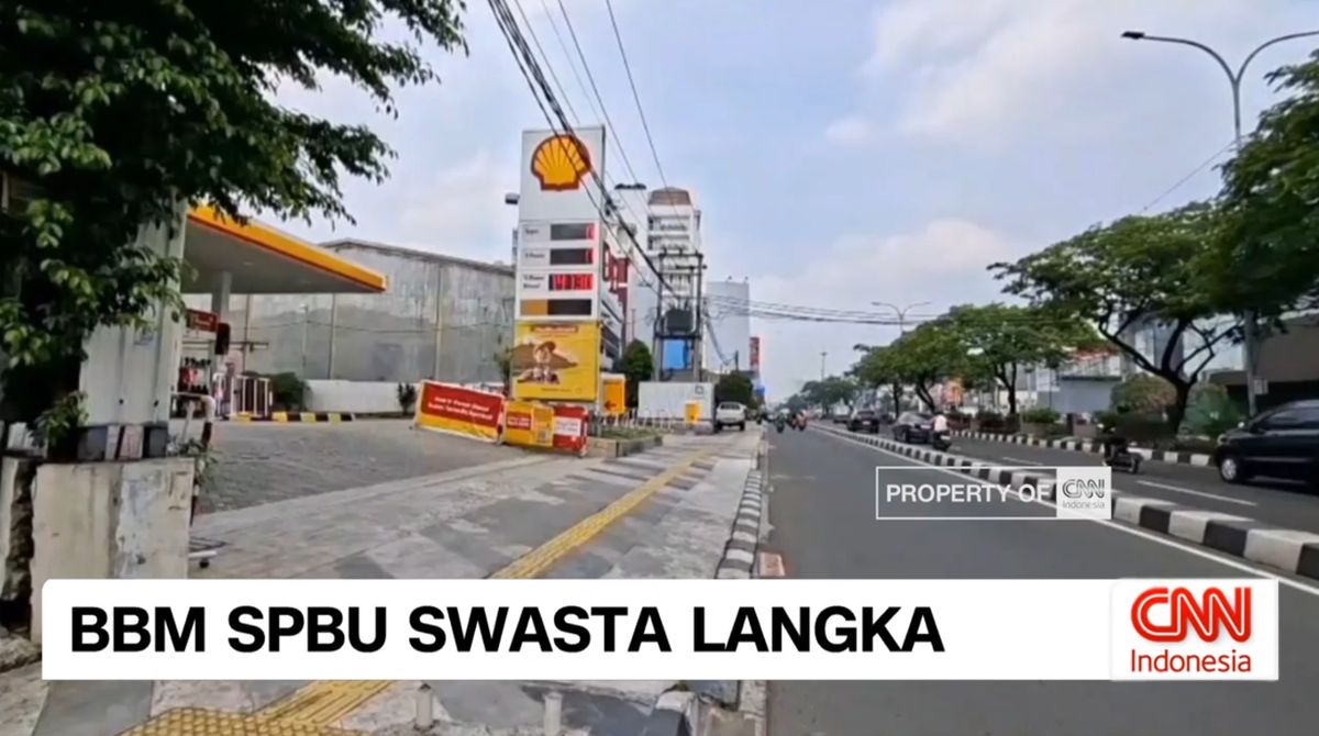 VIDEO: BBM Langka di SPBU Swasta, Konsumen Terpaksa Antre di Pertamina