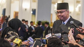 Anggota Komisi I DPR Minta Angga Raka Mundur dari Wamen Komdigi