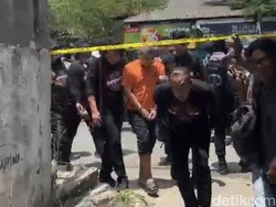 Alvi Pemutilasi Pacar Disambut Amuk Warga Saat Rekonstruksi: Jancok!