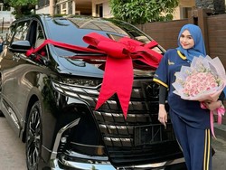 Intip Spek Mobil Kerja Baru Ria Ricis yang Harganya Rp 1,7 Miliar