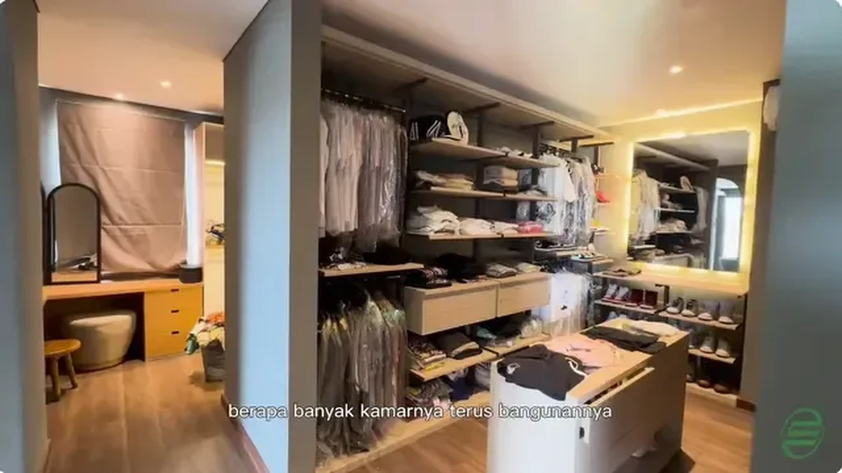 Rumah Fandy Christian dan Dahlia Poland