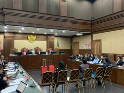 Jaksa Tanya Perasaan, Istri Hakim Terdakwa Kasus Suap Ngaku Sudah Hopeless