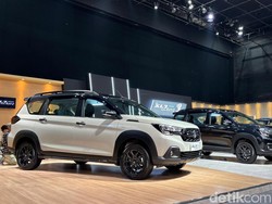 Suzuki XL7 Hybrid Alpha Kuro Meluncur, Ini 7 Hal yang Baru