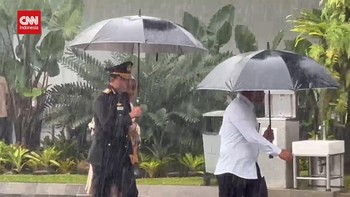 VIDEO: Isu Reshuffle, Dofiri Eks Wakapolri Tiba di Istana Kepresidenan