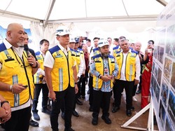 Tinjau Proyek Pengendalian Banjir, AHY Ungkap 3 Faktor Banjir di Bengkulu