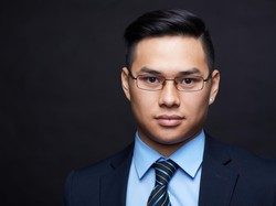 Apakah Foto Ijazah Boleh Pakai Kacamata? Ini Aturan yang Umum Diberlakukan