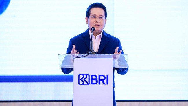 Kebijakan Kementerian Keuangan menempatkan dana sebesar Rp200 triliun kepada Himbara juga dinilai menjadi katalis utama sentimen positif yang diterima BRI.