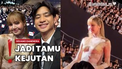 img-title Devano Danendra Girang Foto Bareng Lisa BLACKPINK di BIFF 2025