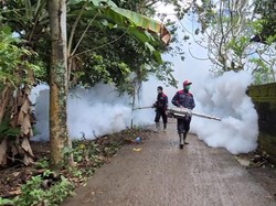 Cegah Penyakit Pascabanjir, Dinkes Karangasem Gencarkan Fogging-Sebar Abate