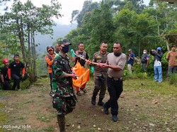 Jasad Pria Nyangkut di Curug Seribu Bogor Dievakuasi, Langsung Dimakamkan