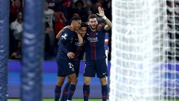 Update Eksklusif Olahraga CNN : Hasil Liga Champions: PSG Perkasa Lumat Atalanta 4-0