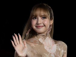 Video: Momen Reza Rahadian-Fedi Nuril Foto Bareng Lisa BLACKPINK