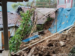 Longsor di Leuwiliang Bogor: Satu Rumah Rusak, Tiga Terancam