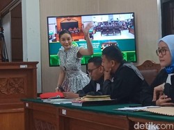 Nikita Mirzani Sindir Jaksa di Sidang: Saksi Saya Bukan Settingan!