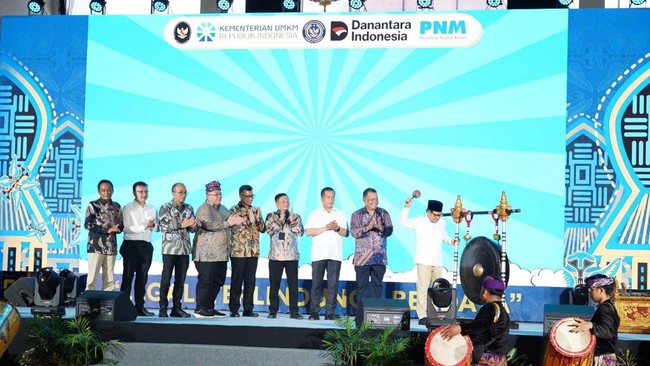 Festival ini bertujuan memperkuat legalitas, perlindungan, serta pengembangan usaha mikro melalui berbagai layanan, mulai perizinan hingga akses permodalan.