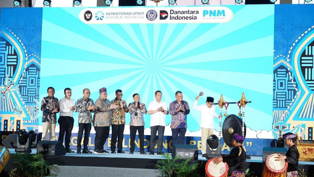 PNM Dukung Penguatan Legalitas Nasabah Lewat Festival UMKM NTB