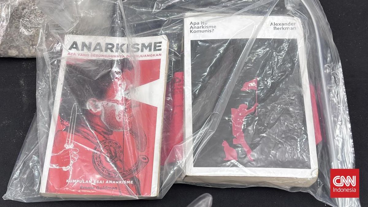 Usut Aksi Rusuh Surabaya-Sidoarjo, Polda Jatim Sita 11 Buku