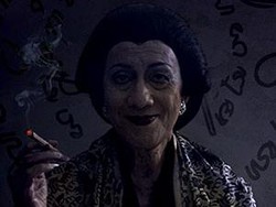 Jadwal Bioskop Surabaya Hari Ini, Film Horor Baru Perempuan Pembawa Sial