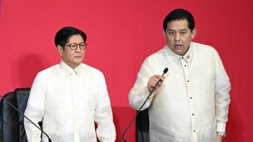 Keseret Skandal Korupsi, Ketua DPR Filipina Sepupu Presiden Resign