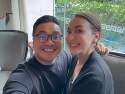 Cerita Rianti Carthwright Liburan ke Gunung Bromo Bareng Anak & Suami