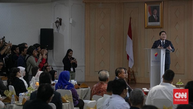 Erick Thohir Enggan Simpulkan Ucapan Selamat Presiden FIFA Erick Thohir merespons ucapan selamat dari Presiden FIFA, Gianni Infantino, setelah resmi jadi Menpora. Erick akan mengikuti keputusan FIFA.