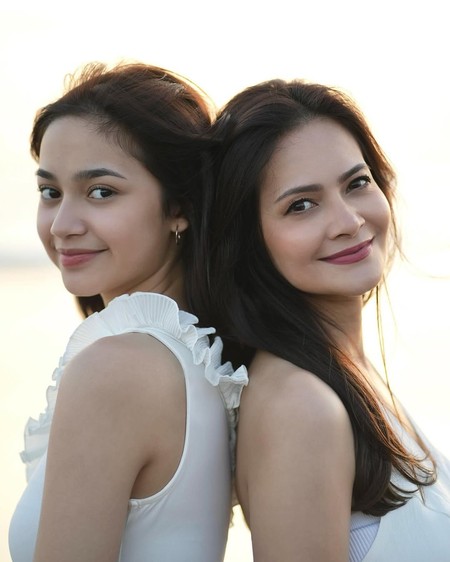 Porno yulduz Lyusi Teodorova