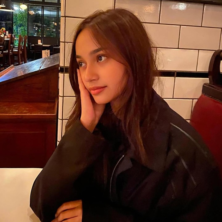 <p>Keikutsertaan Sydney di sinetron <em>Asmara Gen Z</em> ternyata mendapatkan dukungan dari netizen. Beberapa di antaranya bahkan mengaku jadi penggemar Sydney, Bunda. "Aku fans kk mika," tulis akun @nt***. "Ter mika mika," ujar @an***. (Foto: Instagram @sydneyazkassya)</p>