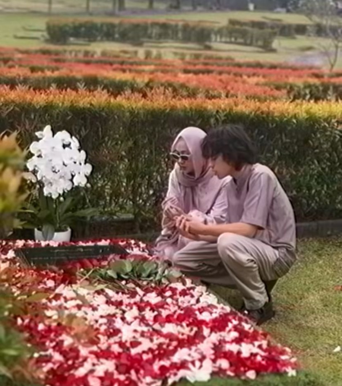 BCL dan Noah Rayakan Ultah Ashraf Sinclair