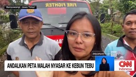 VIDEO: Andalkan Peta, Wanita Ini Malah Nyasar ke Kebun Tebu