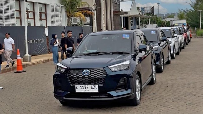 Daihatsu Rocky Hybrid sudah dijual lebih dulu di Jepang pada 2021, namun baru mengaspal di Indonesia pada tahun ini sejak diperkenalkan di GIIAS 2025.