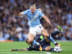 Guardiola Puji Lini Pertahanan Napoli