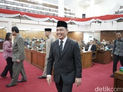 KPK Geledah Rumah Gubernur Kalbar Ria Norsan Terkait Kasus Korupsi Jalan