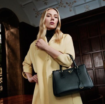 Kampanye Prada Galleria Terbaru Tampilkan Scarlett Johansson 
