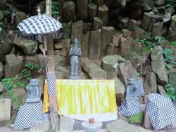 Pura Batur Gangsian, Tempat Ibadah Hindu dengan Batu-batu Magis di Bali